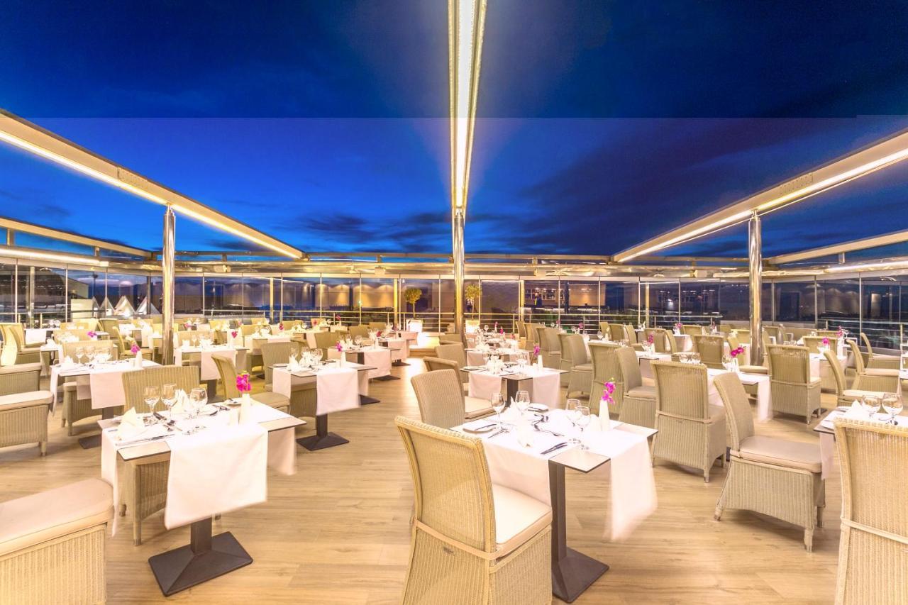 Porto Platanias Beach Resort & Spa Exterior foto The Deck