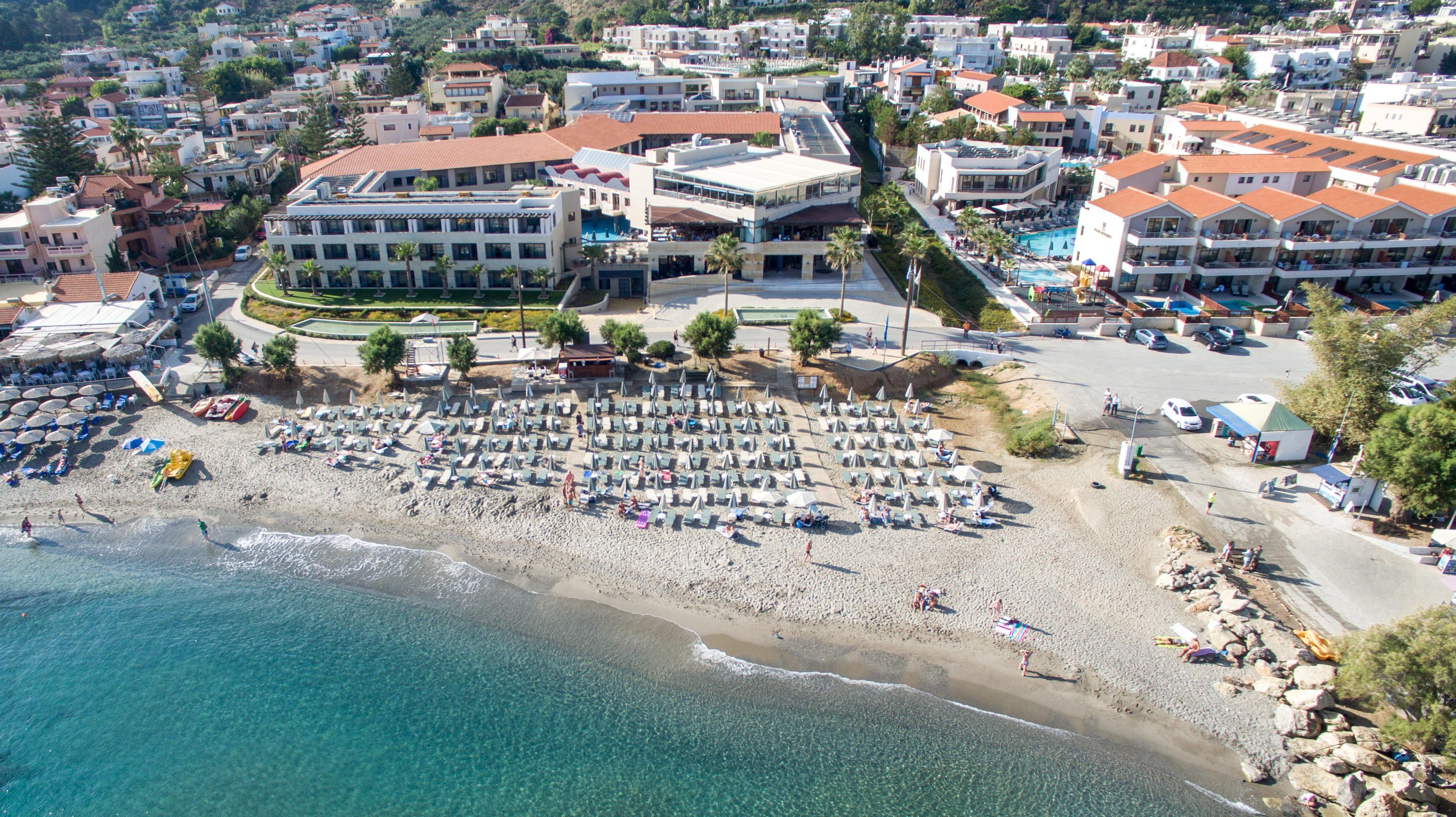 Porto Platanias Beach Resort & Spa Exterior foto Aerial view of the beach