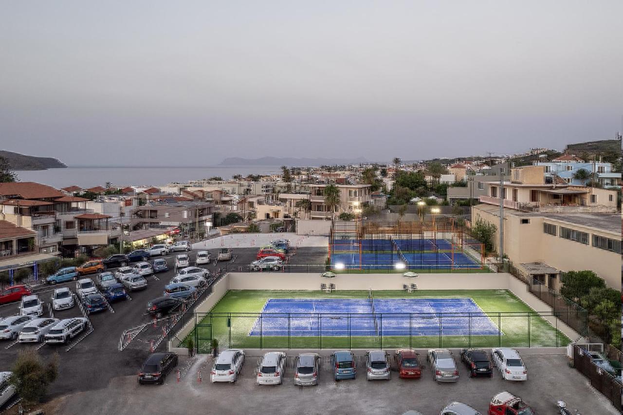 Porto Platanias Beach Resort & Spa Exterior foto Tennis courts in Nea Vrasna